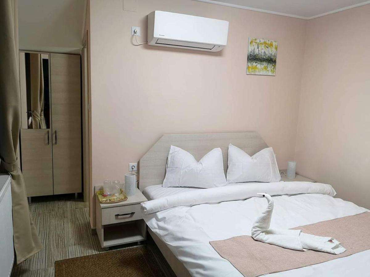 Casa Cizi Hotel Călimăneşti Eksteriør billede