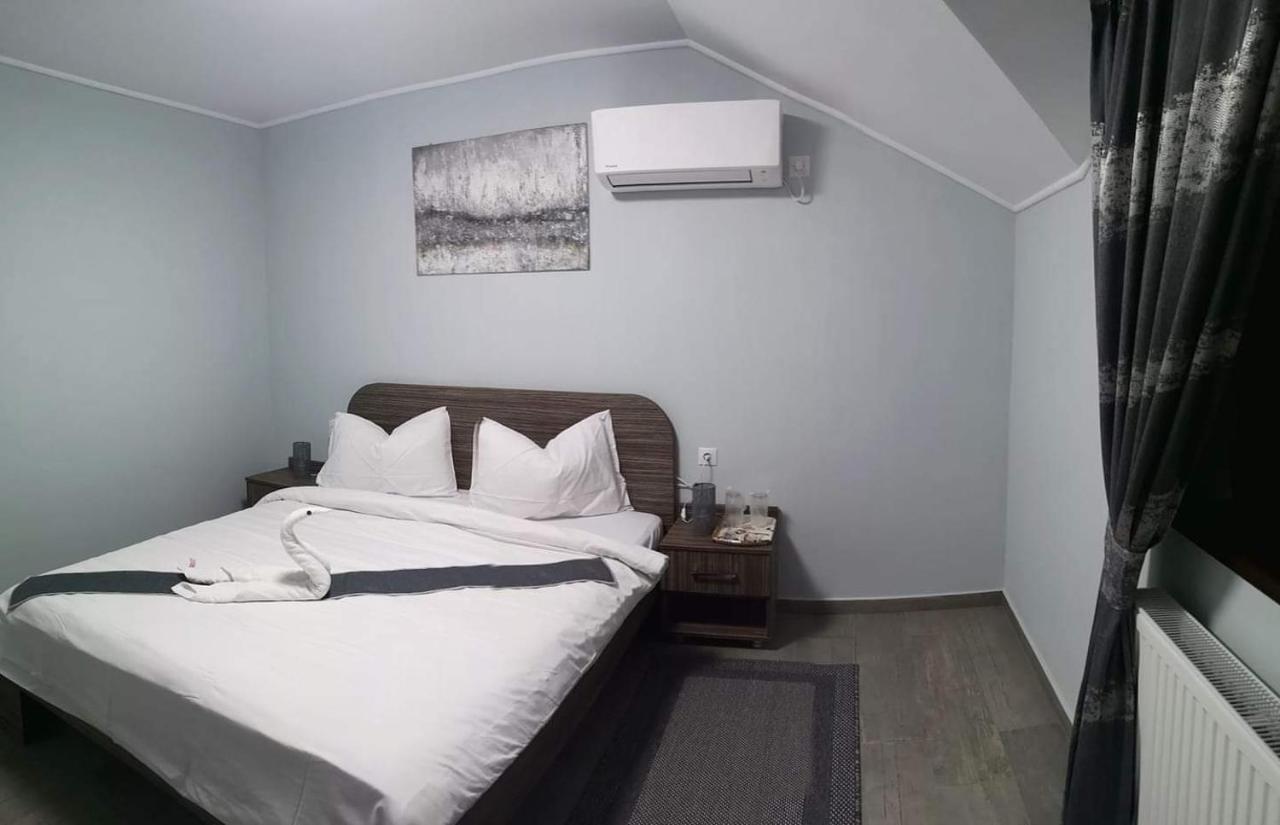 Casa Cizi Hotel Călimăneşti Eksteriør billede