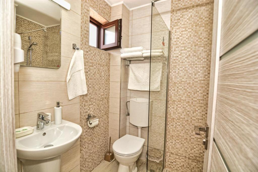 Casa Cizi Hotel Călimăneşti Eksteriør billede